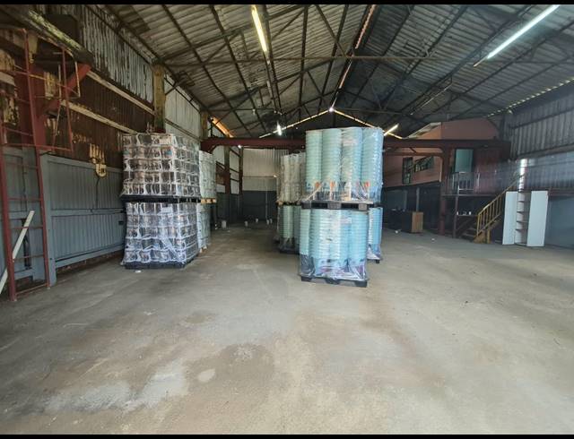 240M² WAREHOUSE TO LET IN LUIPAARDSVLEI